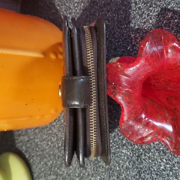 Louis Vuitton Damier Ebone Comact Wallet - Picture 4 of 14